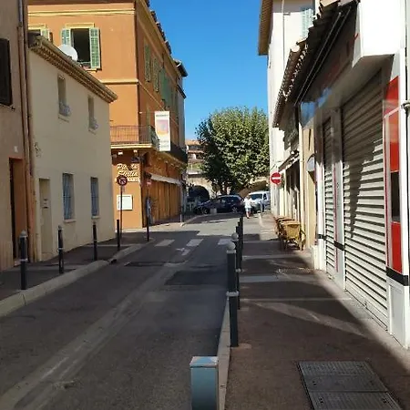 Studio Le Pescadou, Climatise Et Lumineux, A Deux Pas Des Plages Et De La Gare Apartment